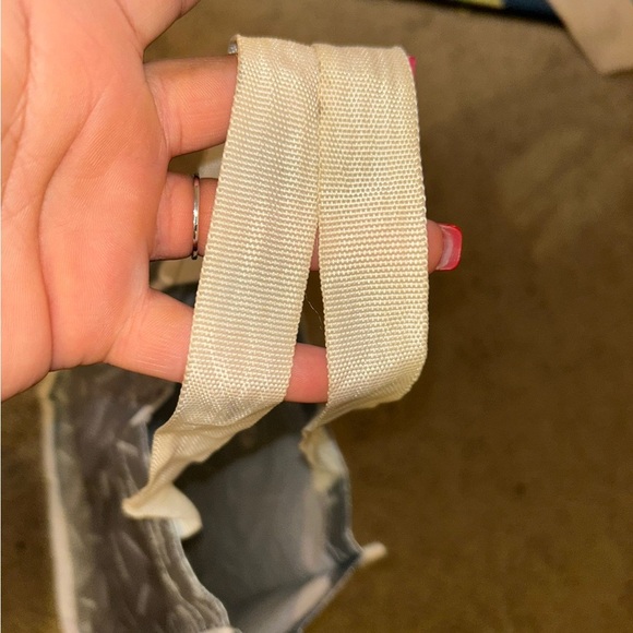 lululemon athletica Silver and White Backpack - Picture 5 of 7